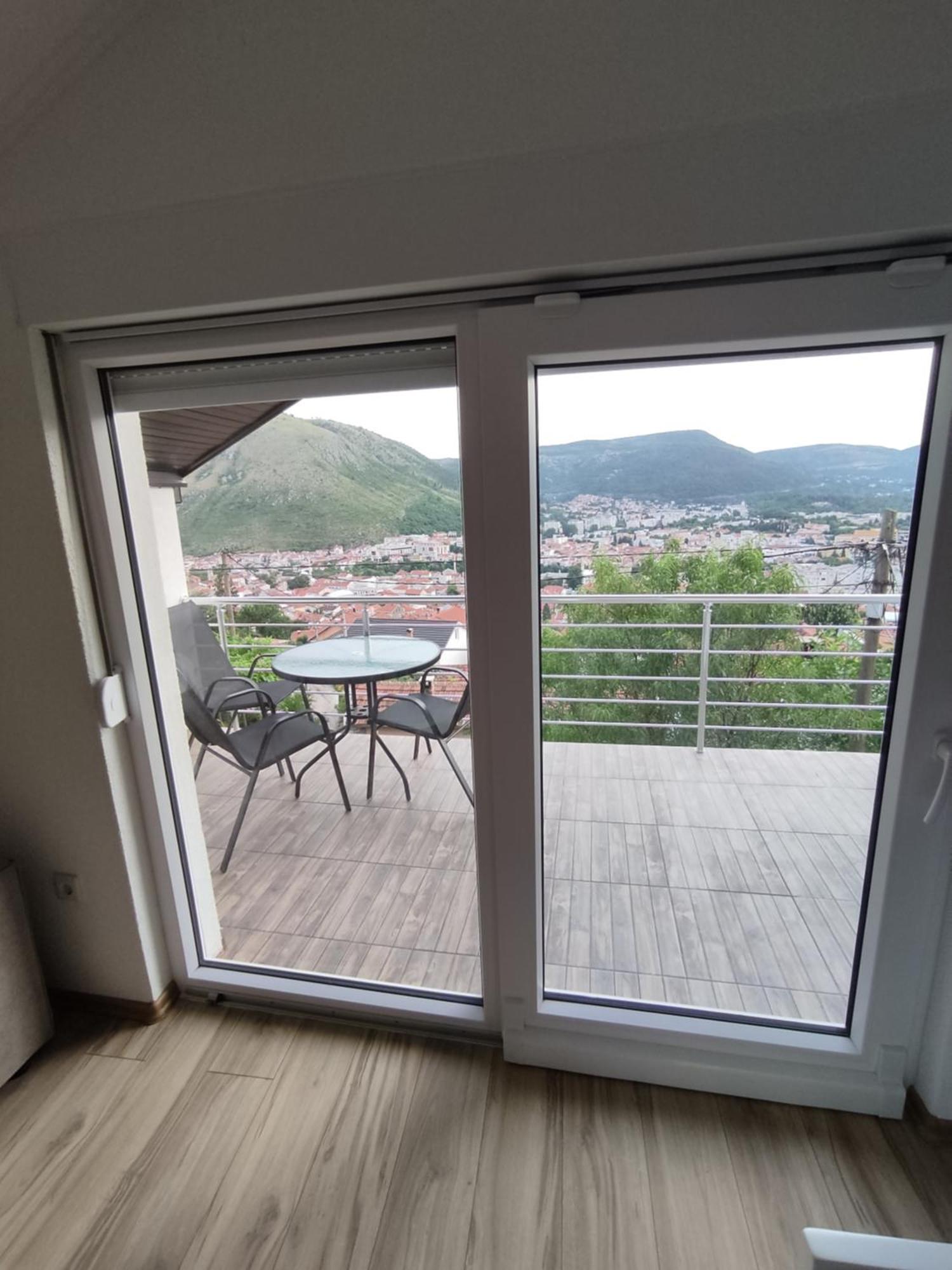 View Of The City - Studio Apartment Mostar Exterior foto