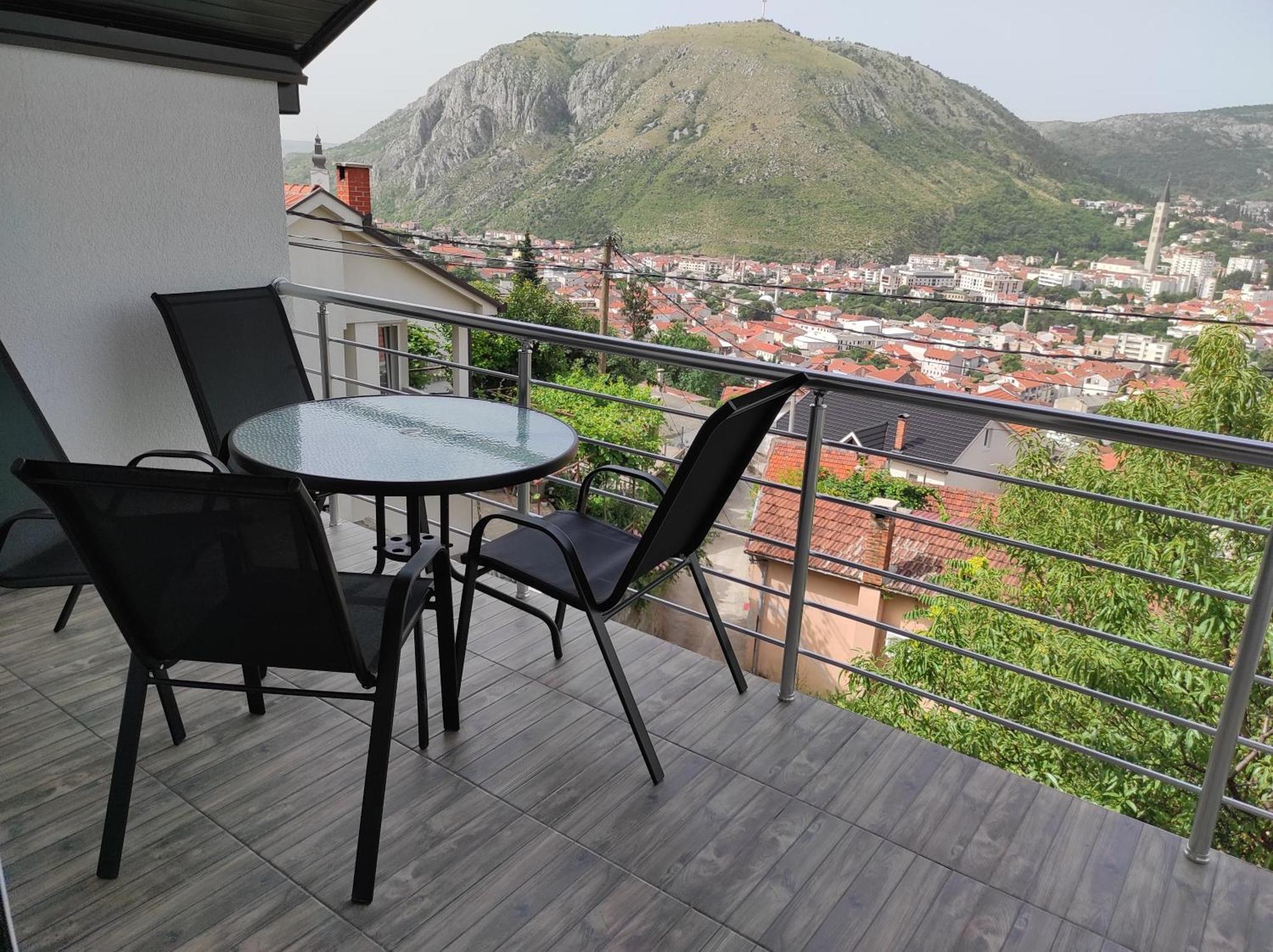 View Of The City - Studio Apartment Mostar Exterior foto